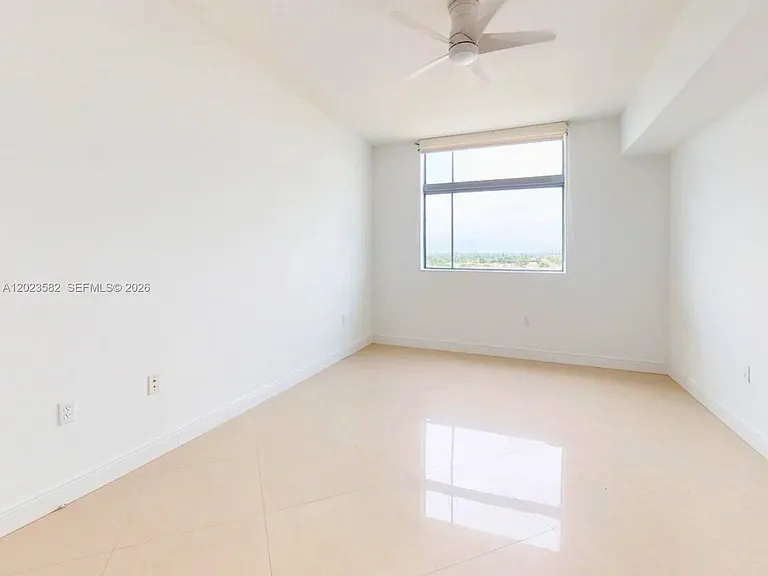 140 S Dixie Hwy #907 — Photo 15