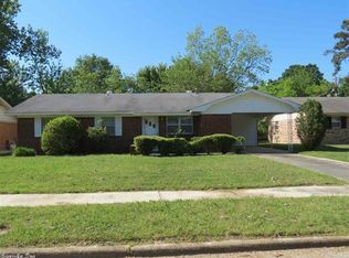 1909 Edmar Dr, Pine Bluff, AR 71603