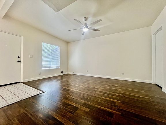 4th image of 73625 Catalina Way #7