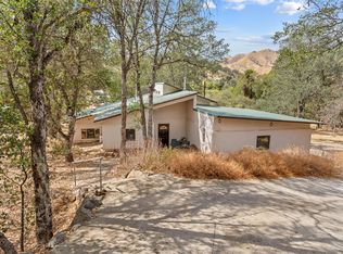 40901 Quail Dr, Three Rivers, CA 93271
