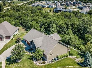 4095 Hammontree Ct, Clive, IA 50325
