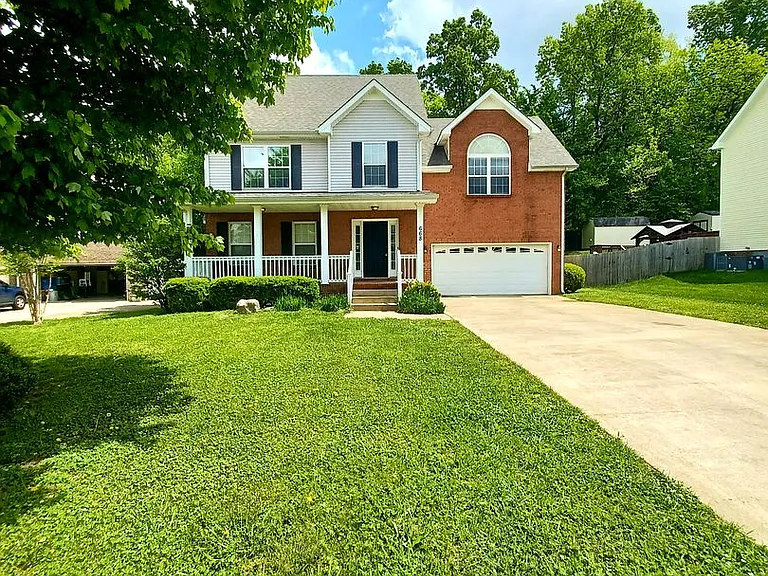 668 Winding Bluff Way — Photo 2