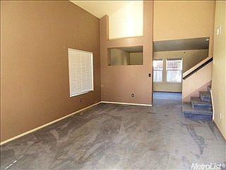 5th image of 487 Debra Lee Ct