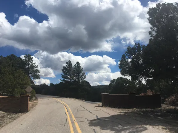 104 Edelweiss, Tijeras, NM 87059