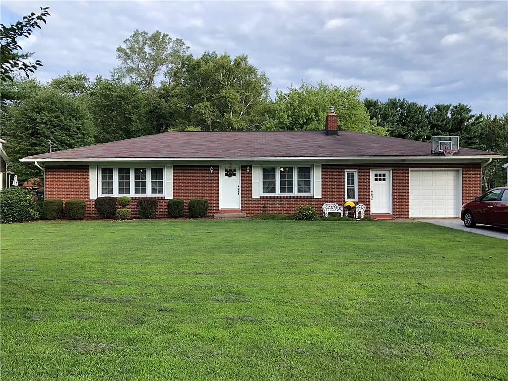 4632 Duncan Rd photo 1