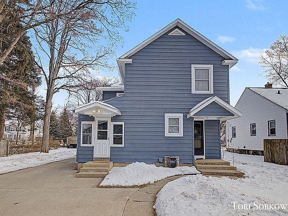 5th image of 2137 Eastern Ave NE
