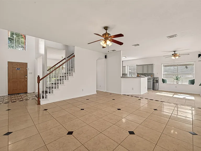16315 April Ridge Dr — Photo 10