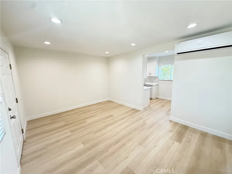 506 Raymond Ave #508D — Photo 3