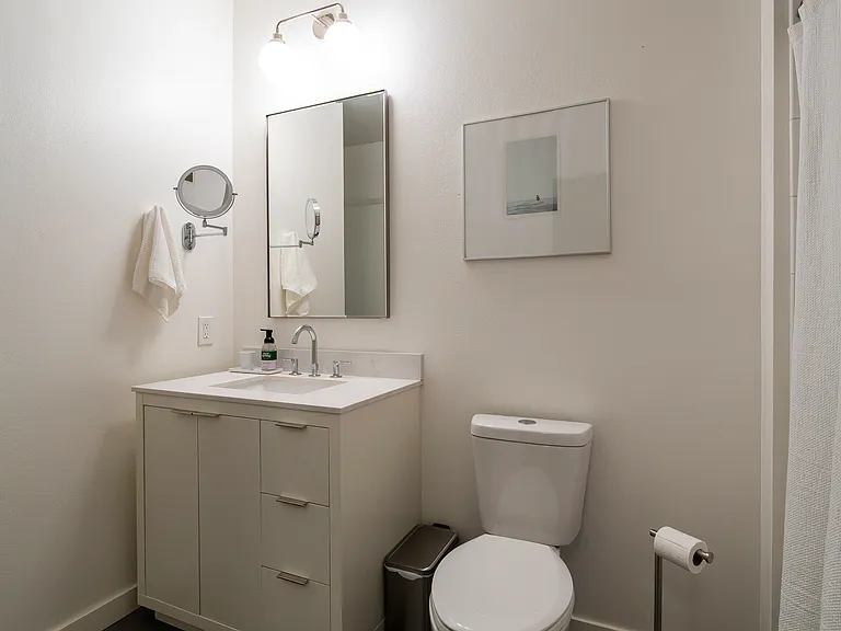 1620 NE Broadway St #517 — Photo 11