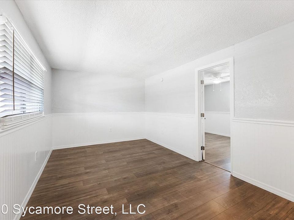 1st image of 810 Sycamore St #11449833