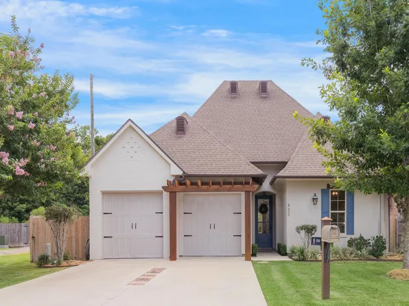 402 Flora Springs Dr, Youngsville, LA 70592