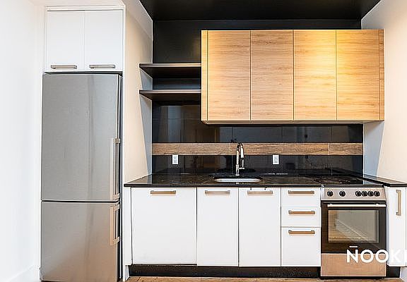 3rd image of 246 Johnson Ave #3B
