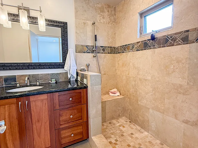 1718 Legaye Dr — Photo 16