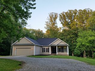 7195 N Highland Rd, Grandview, IN 47615