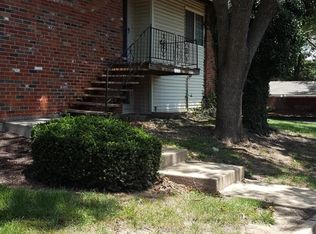 637 W 101st Ter, Kansas City, MO 64114