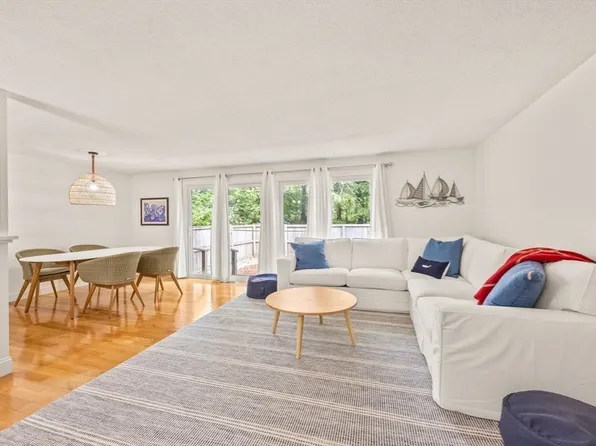 217 Falmouthport Dr #217, East Falmouth, MA 02536