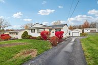 Lynn Mar Ave-S1111-001.jpg