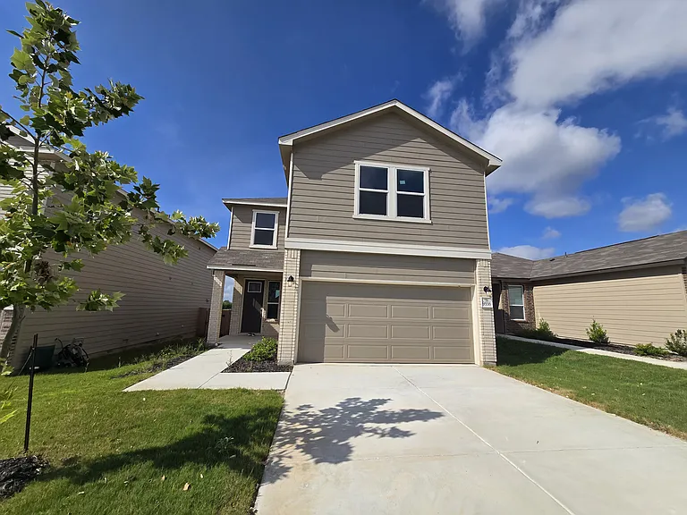 9556 Griffith Run — Photo 1