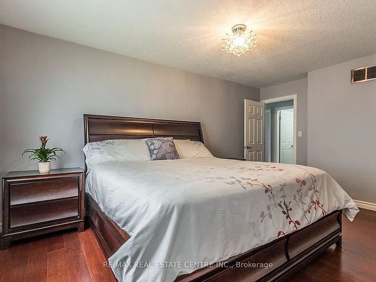 44 Lemon Grass St — Photo 20