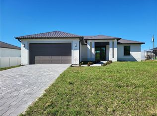 6133 Holt Ct, Fort Myers, FL 33905