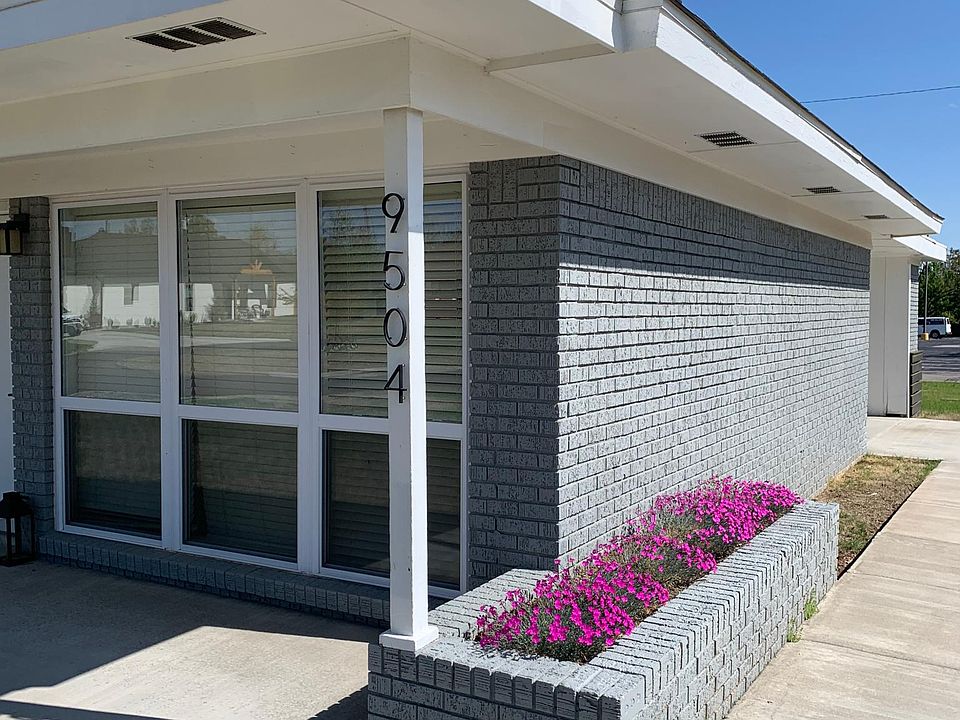 9504 RIDGEVIEW CIRCLE IN THE VILLAGE