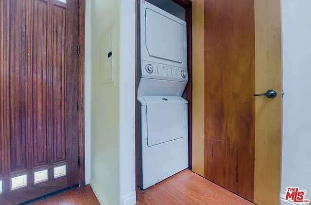 5303 Satsuma Ave #107 — Photo 11