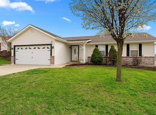 1164 Monza Dr, Saint Charles, MO 63303