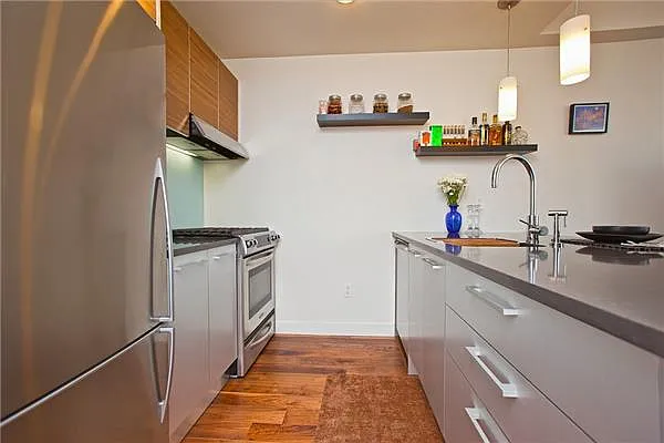 Sold by Space Marketing Shop | media 11