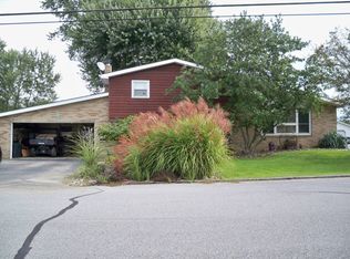 423 Normal St, Hopedale, OH
