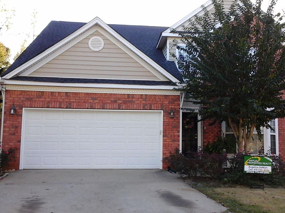 1st image of 165 Lazy Willow Ln