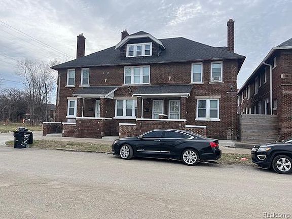 3rd image of 2907 Glendale St