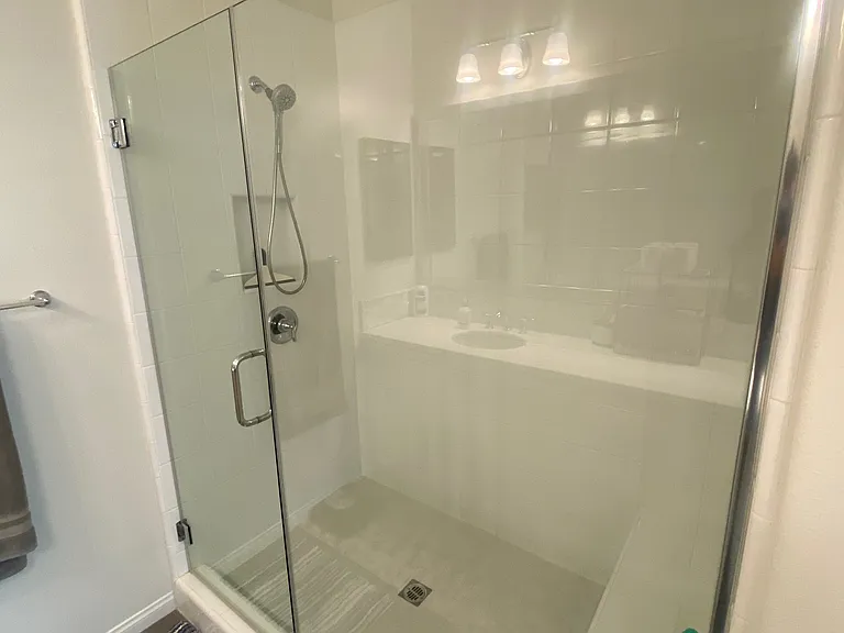 Primary shower
