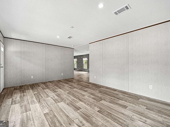 4th image of 1617 Sweet City Rd