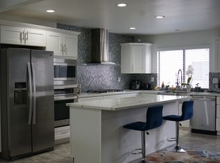 22040 Strathern St UNIT 5, Canoga Park, CA 91304