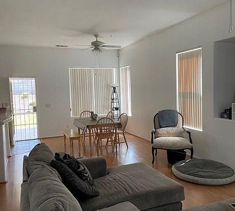3rd image of 6757 Royal Crest Ct