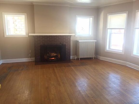 2nd image of 209 N Suffolk St APT 1