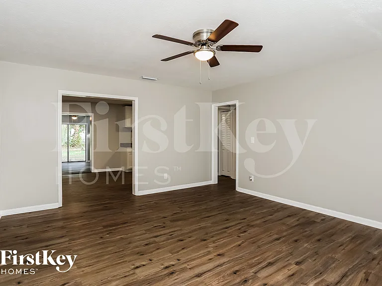 2853 Oakcove Ln — Photo 4
