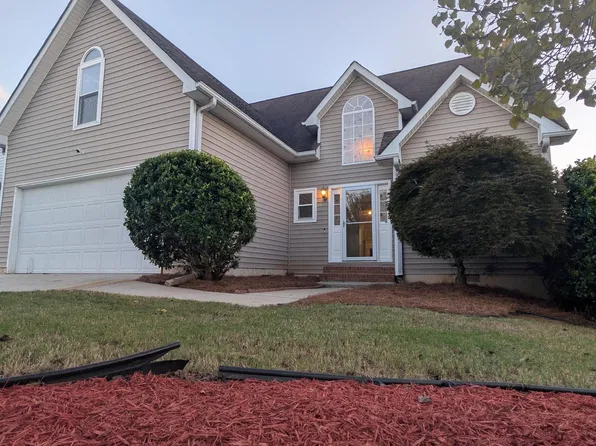 11931 Harbour Town Pkwy, Fayetteville, GA 30215