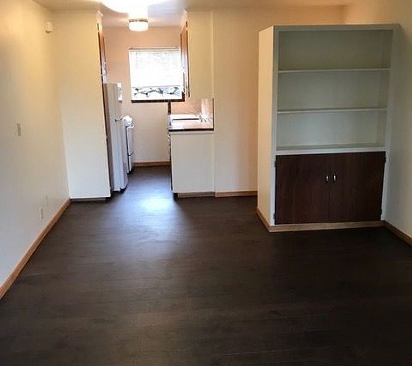 2nd image of 1914 Ferry Ave SW #11375213