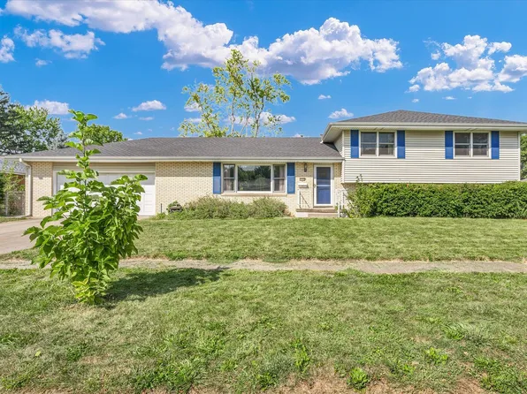 1110 Silver St, Urbana, IL 61801