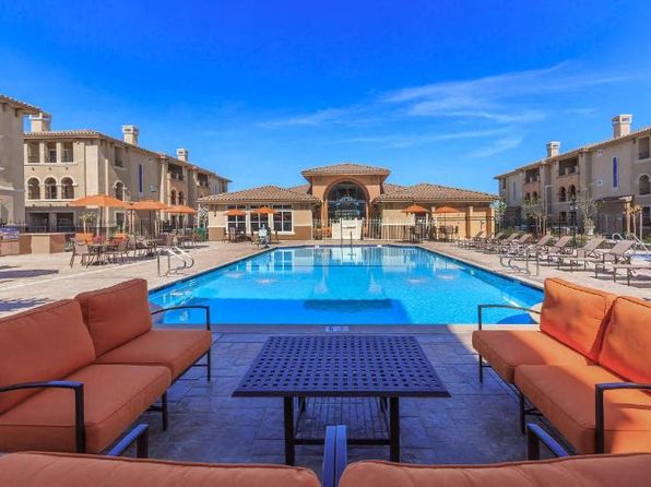 300 Crescent Dr APT 272