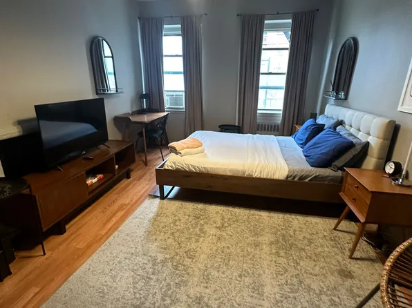 474 Ninth Avenue image 2 of 13