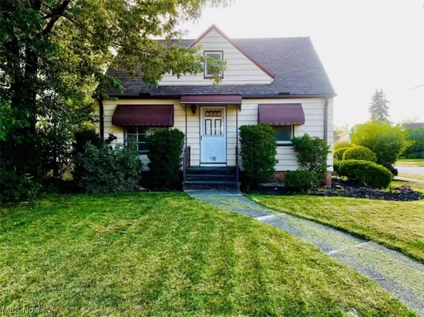 760 E 212th St, Euclid, OH 44119