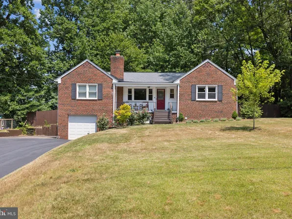 5809 Piedmont Dr, Alexandria, VA 22310