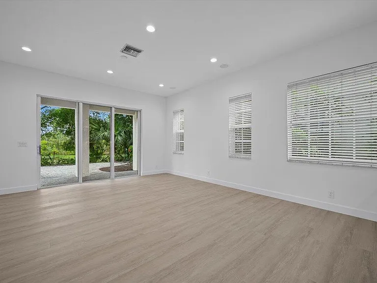 1029 Vintner Blvd — Photo 14