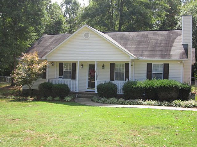 1st image of 103 Corrie Ct