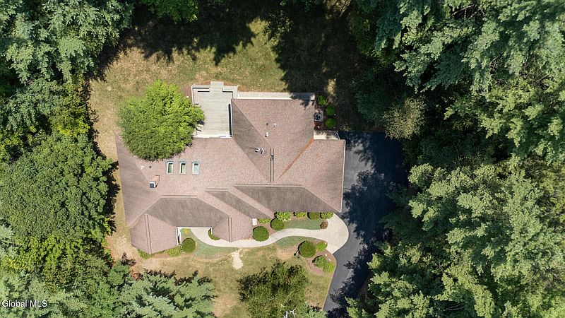 4th image of 114 Equinox Drive