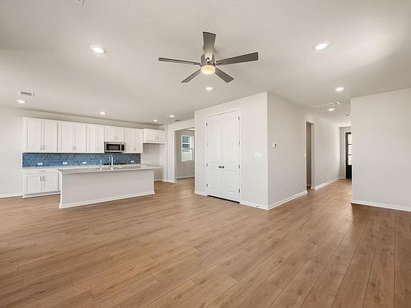 3rd image of 245 Ranier Way