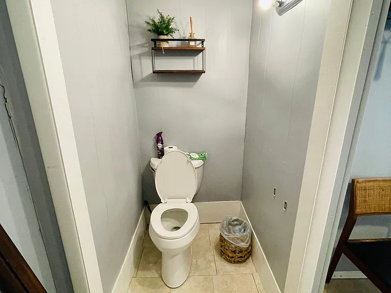 110 E Main St #1B — Photo 15