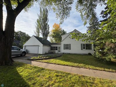 1402 4th St S, Moorhead, MN, 56560